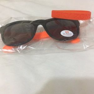 Sky Zone Glasses & Bracelet